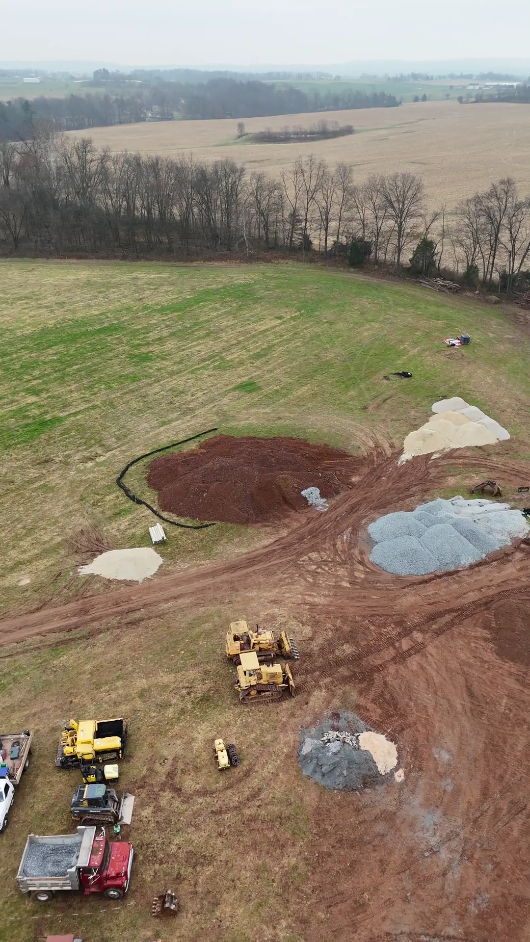 Multi-machine excavation site